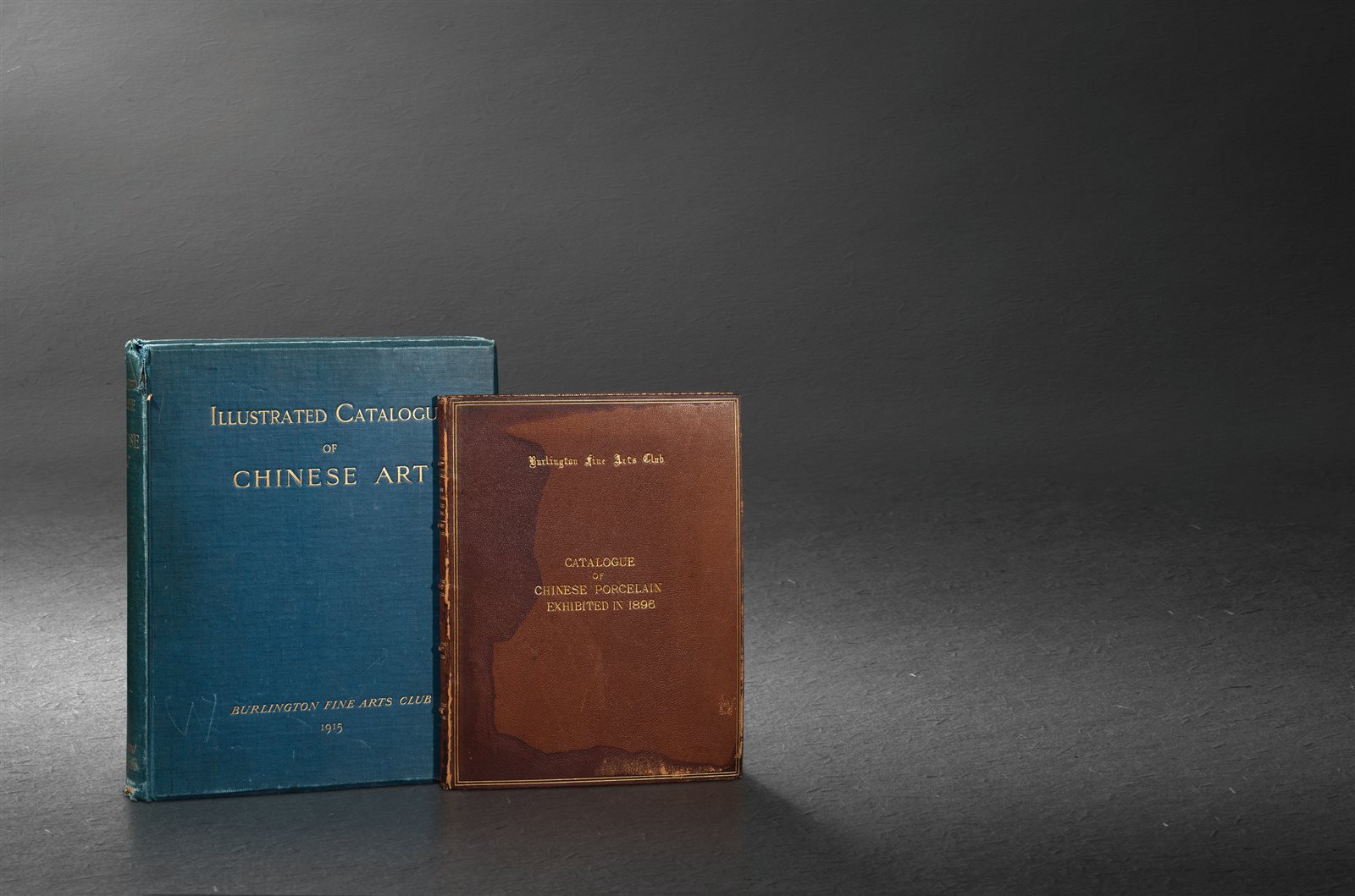 《伯灵顿美术馆俱乐部藏中国艺术品展览图录》两册