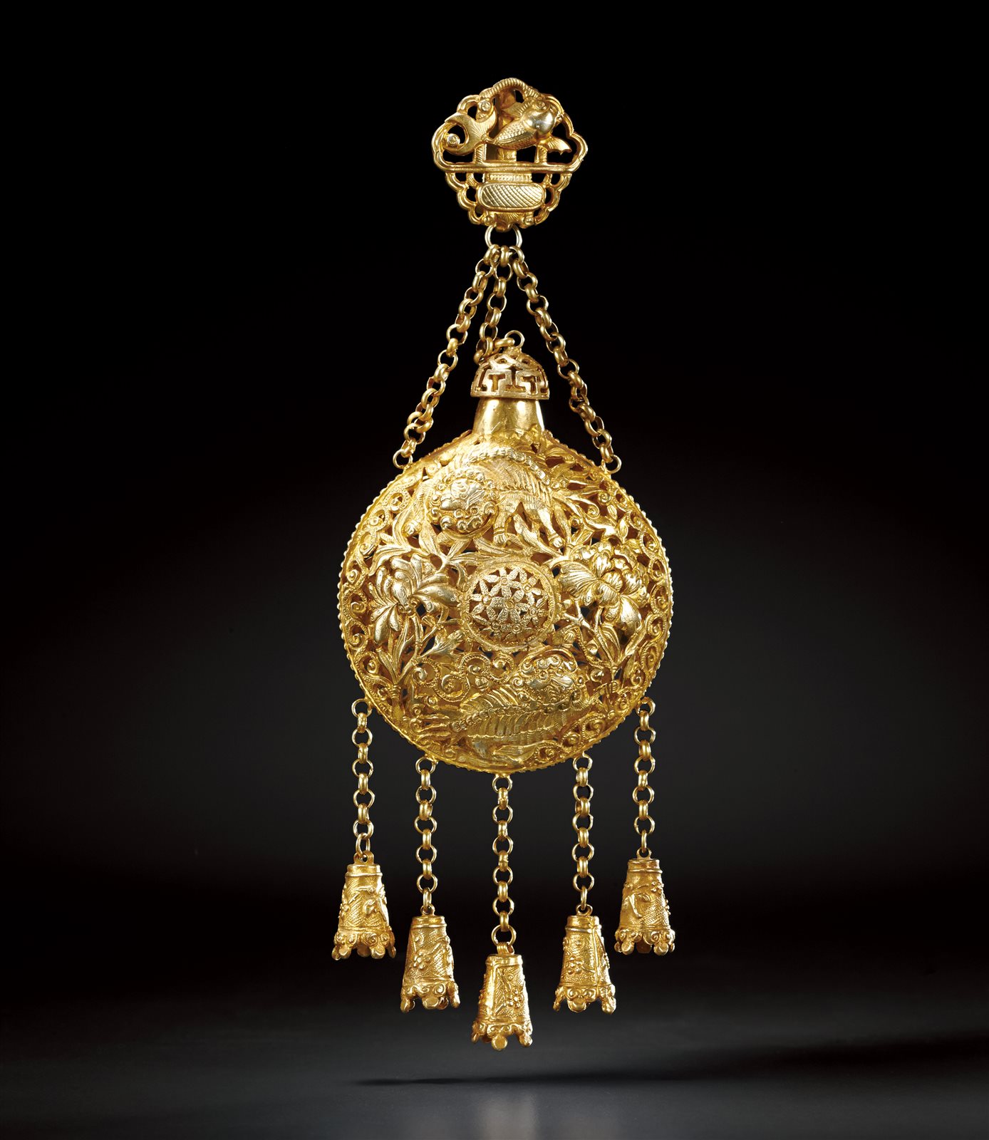 镀金镂雕双狮戏球纹香囊(图录号：1274)