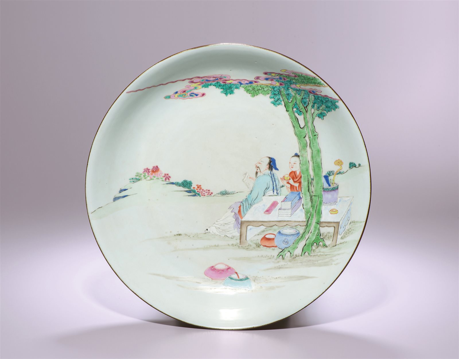 粉彩高仕“梧桐引凤”图大盘