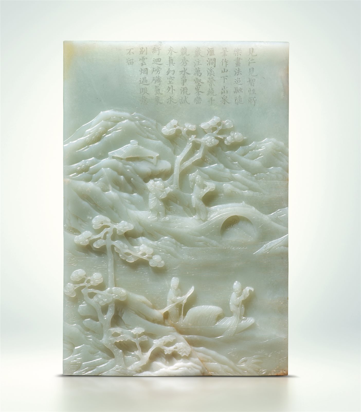 青花外菊瓣内缠枝花卉纹大鸡心碗