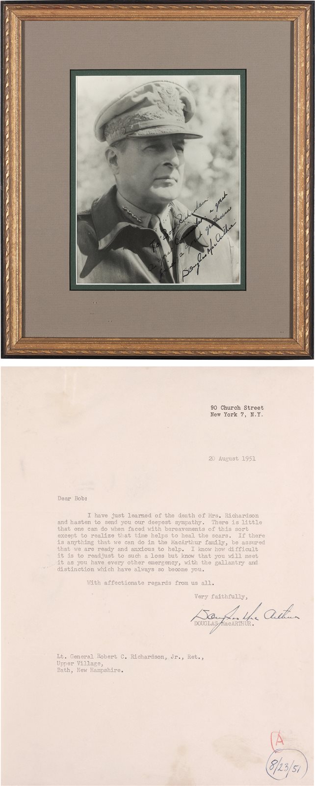 美国“五星上将”麦克阿瑟赠罗伯特·理查德森亲笔签名照片及信函各一件