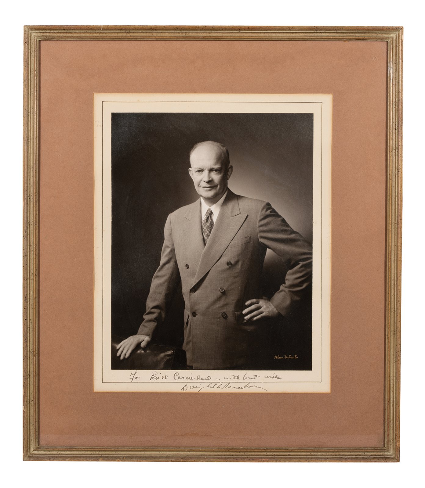 美国总统 五星上将艾森豪威尔亲笔签名照片