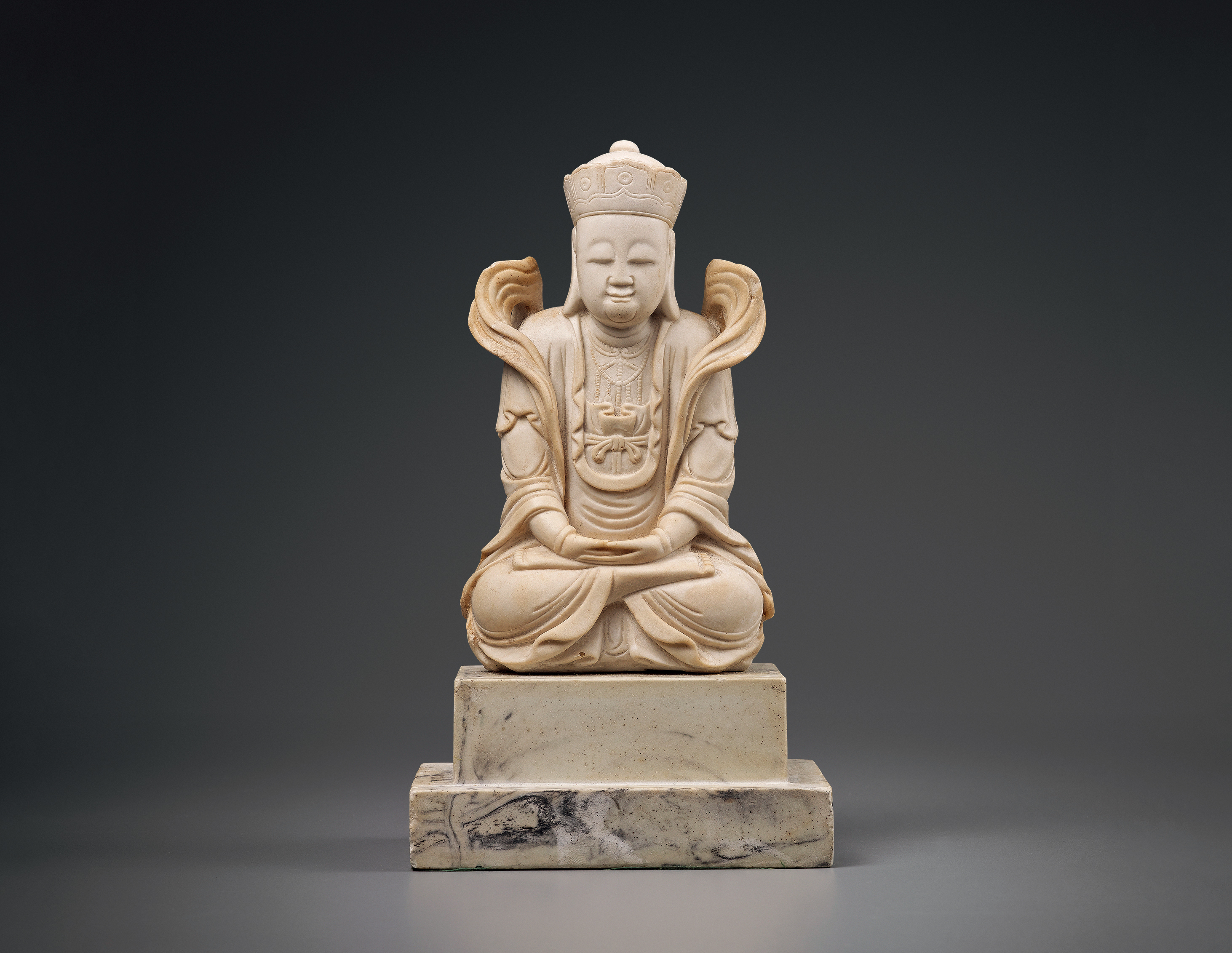 清乾隆 瓷胎无量寿佛