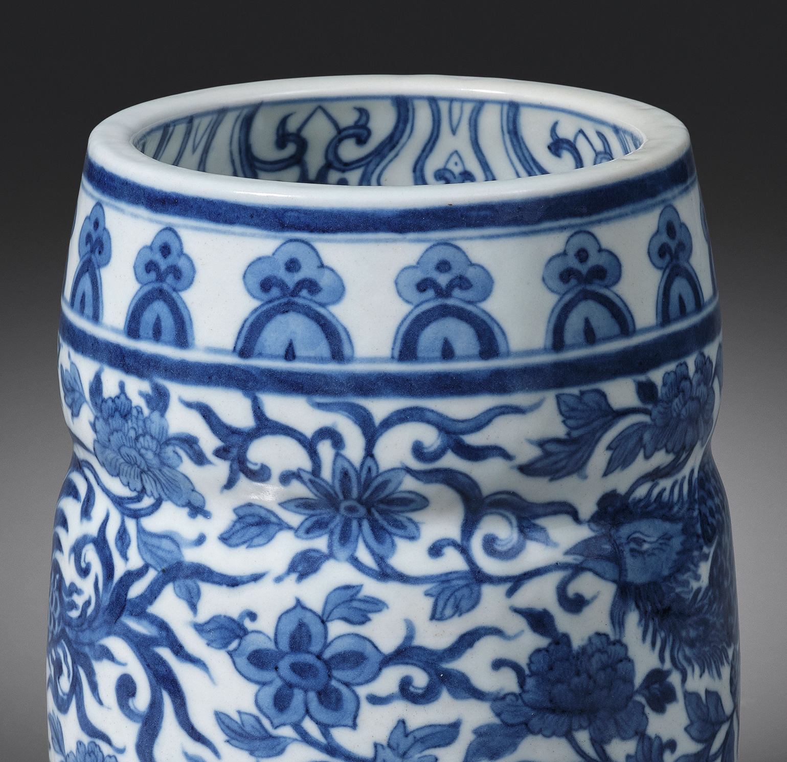 清道光 青花穿花凤纹筒形尊(水指)