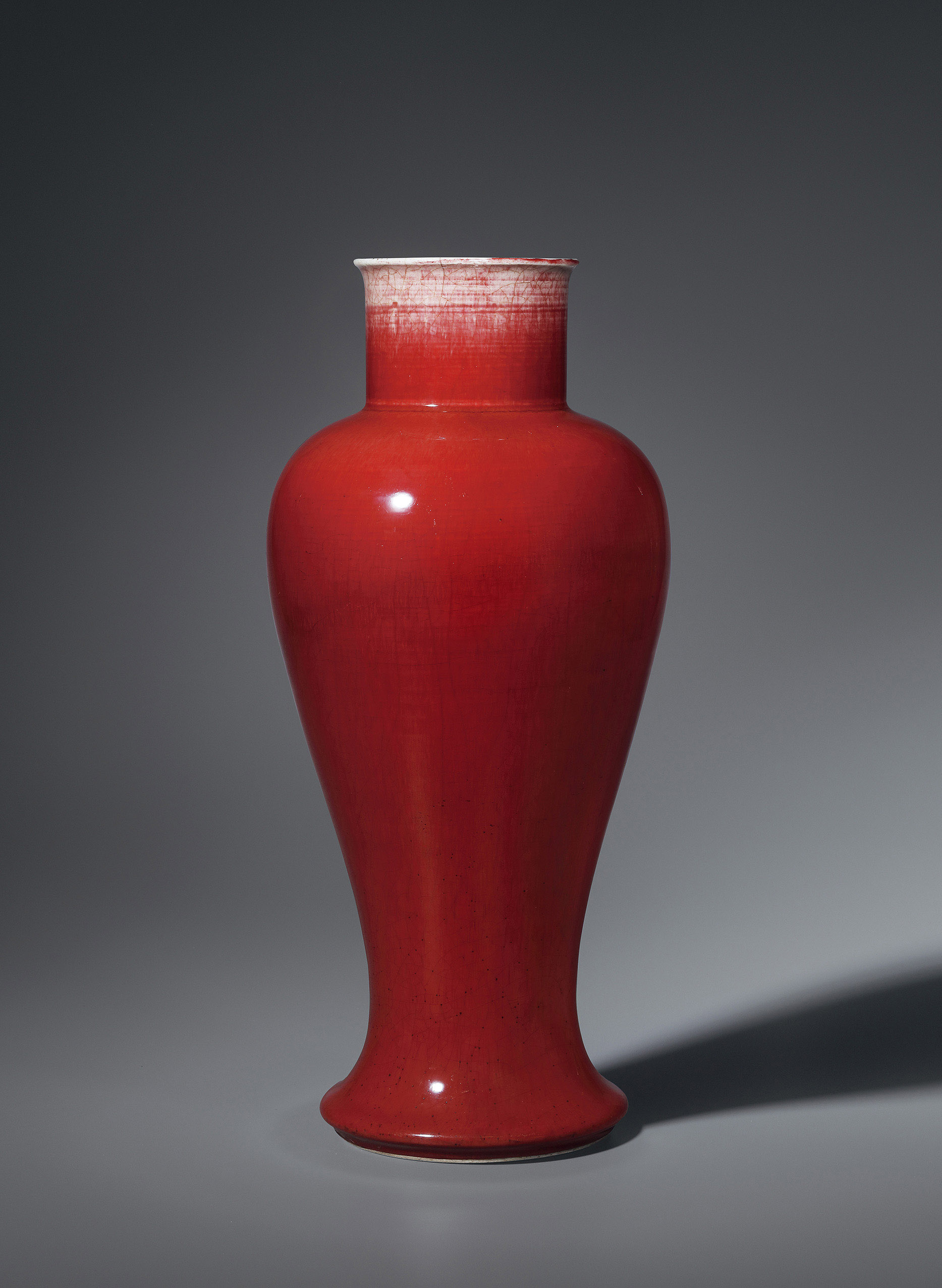 郎窑红釉观音瓶