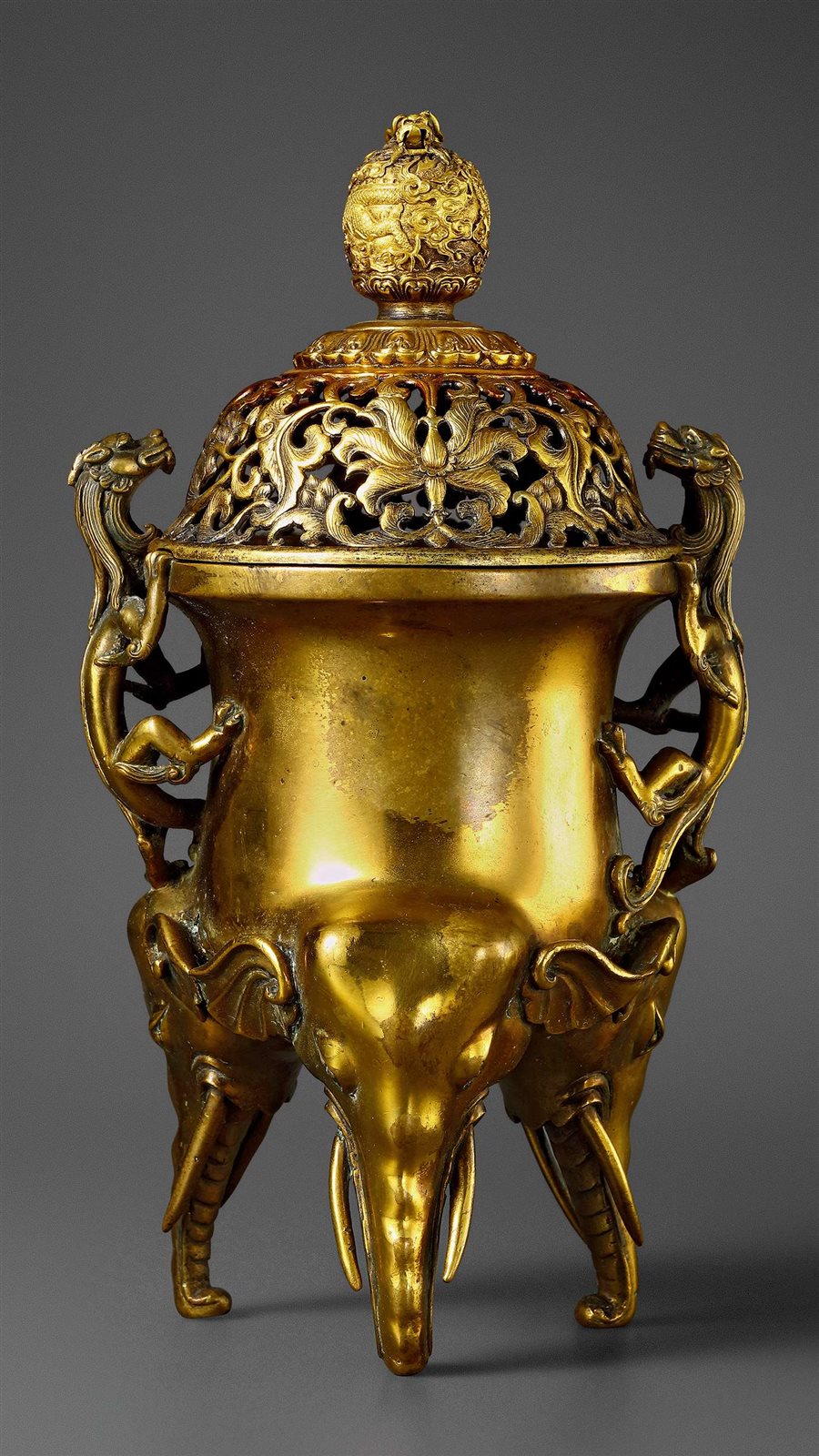 清 铜鎏金螭龙耳象足熏炉