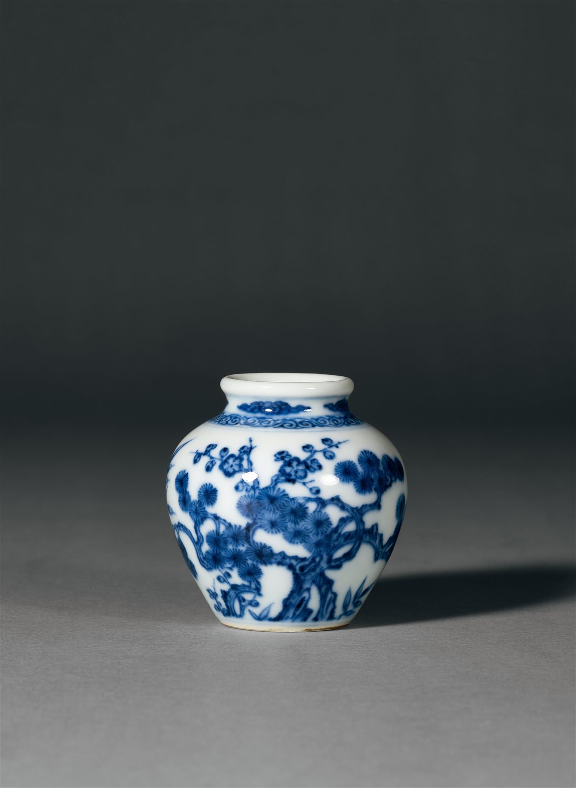 青花松竹梅“岁寒三友”纹罐