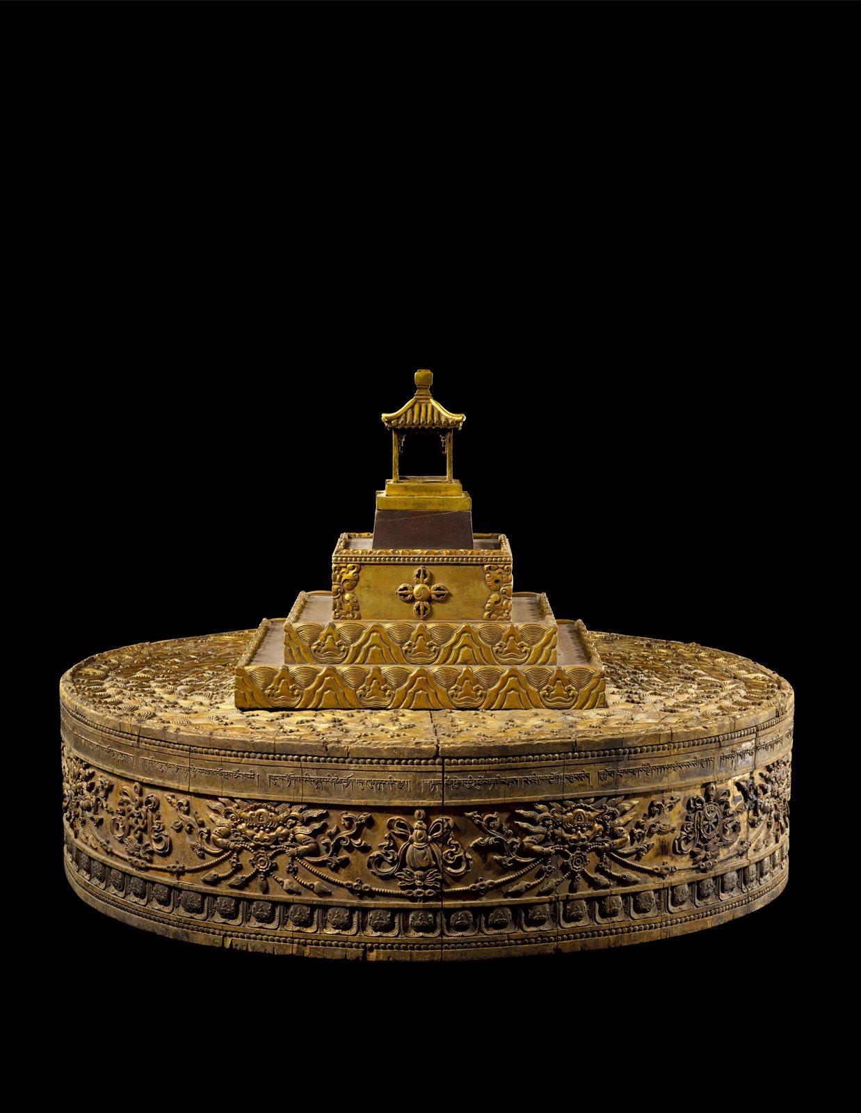 八宝海涛纹大坛城