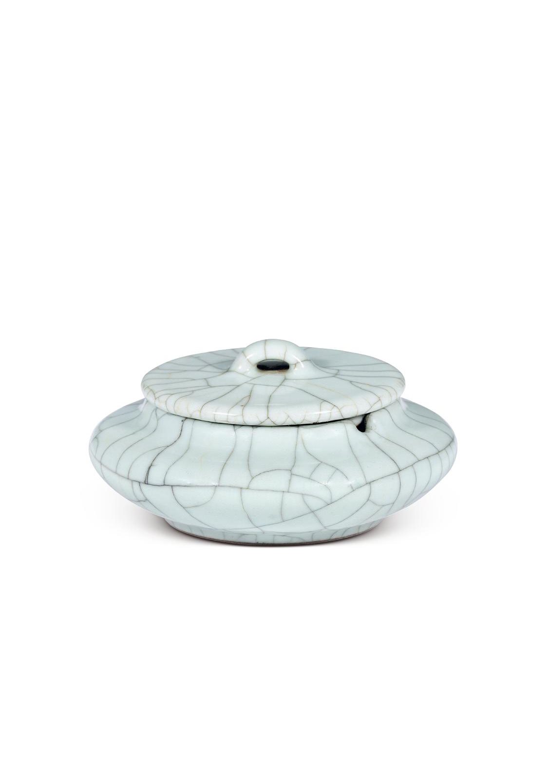 清雍正 仿哥釉带盖水盂