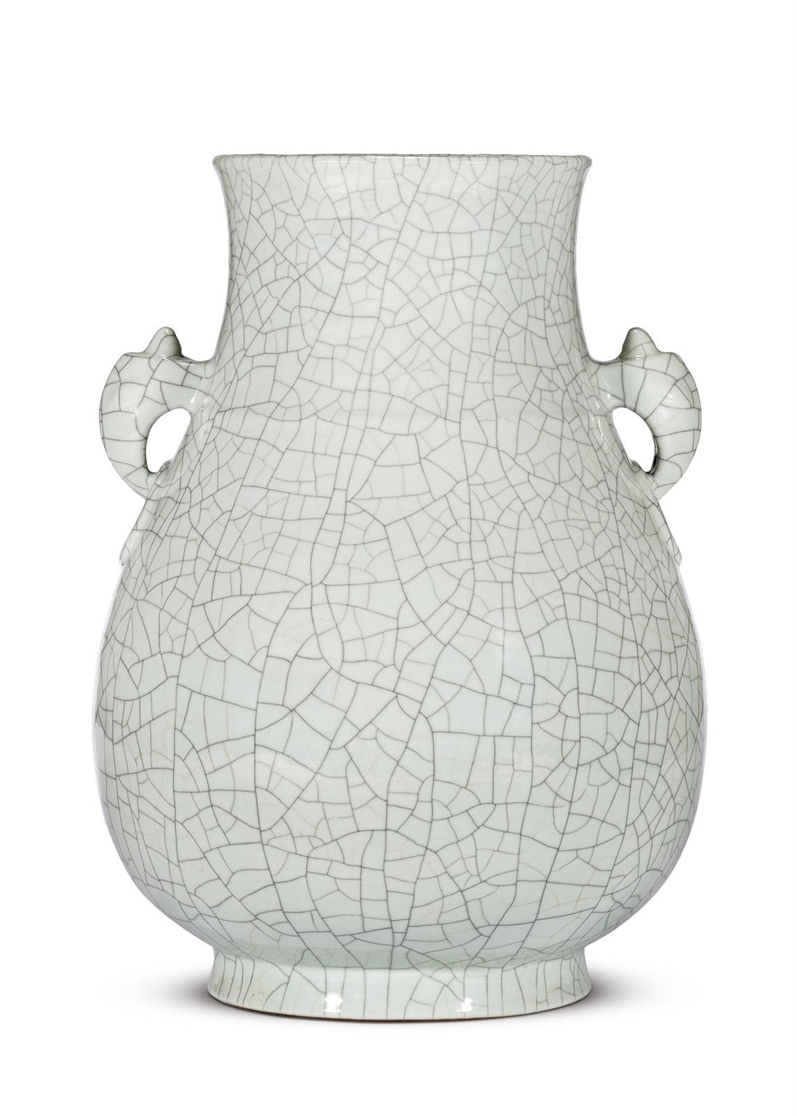 清乾隆 仿哥釉弦纹鸠耳尊