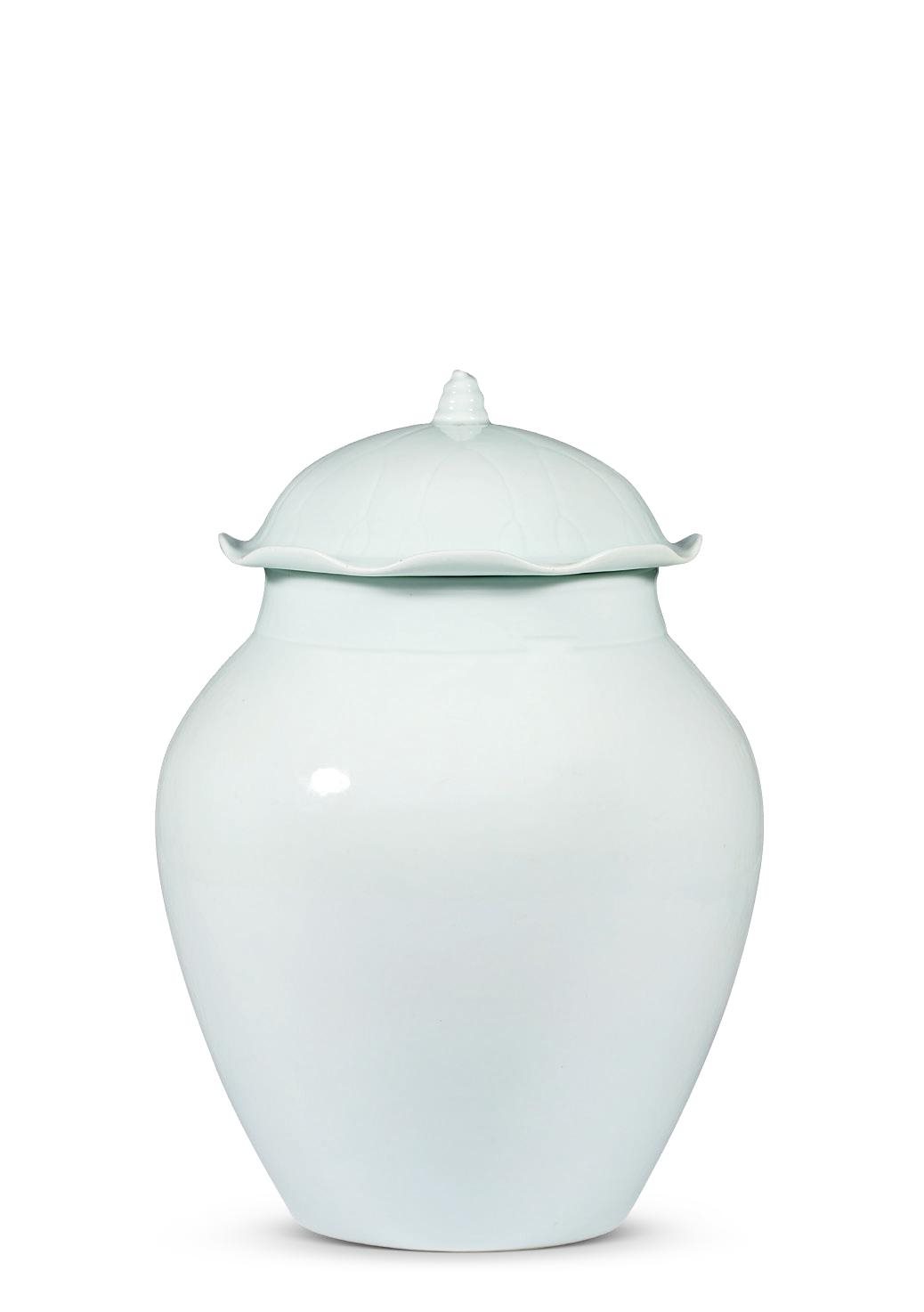 清光绪 白釉荷叶盖罐