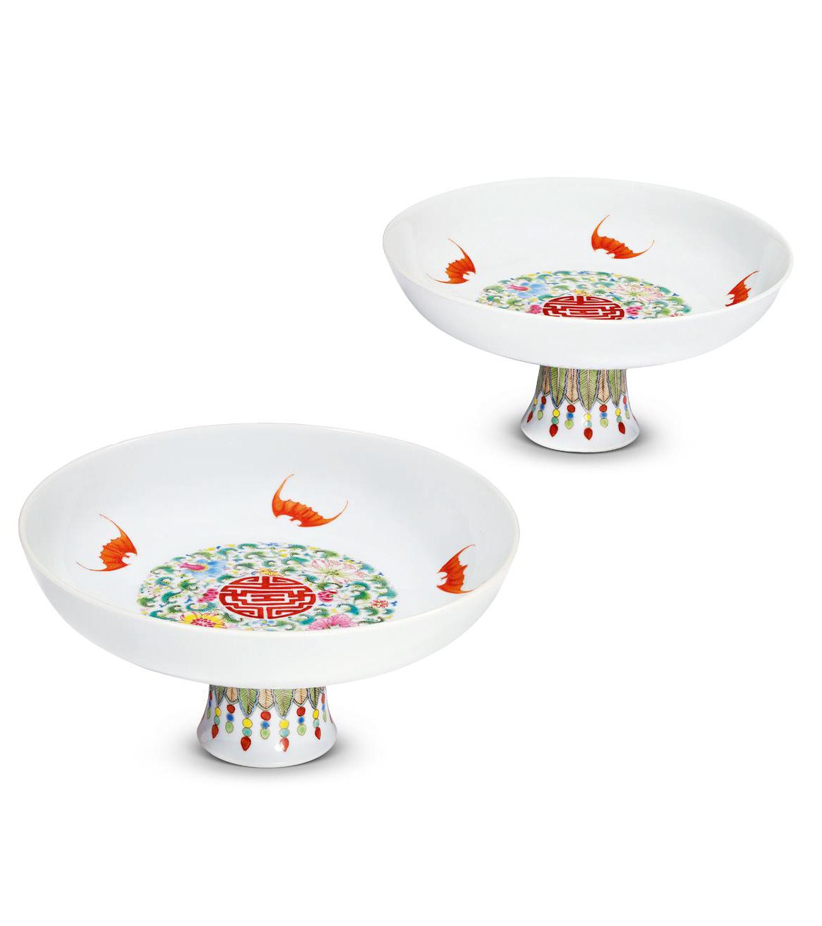 清乾隆 粉彩五福捧寿团花纹高足盘一对