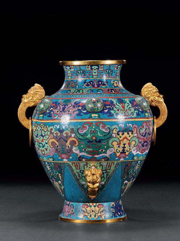 清中期 铜胎掐丝珐琅兽面纹铺首尊