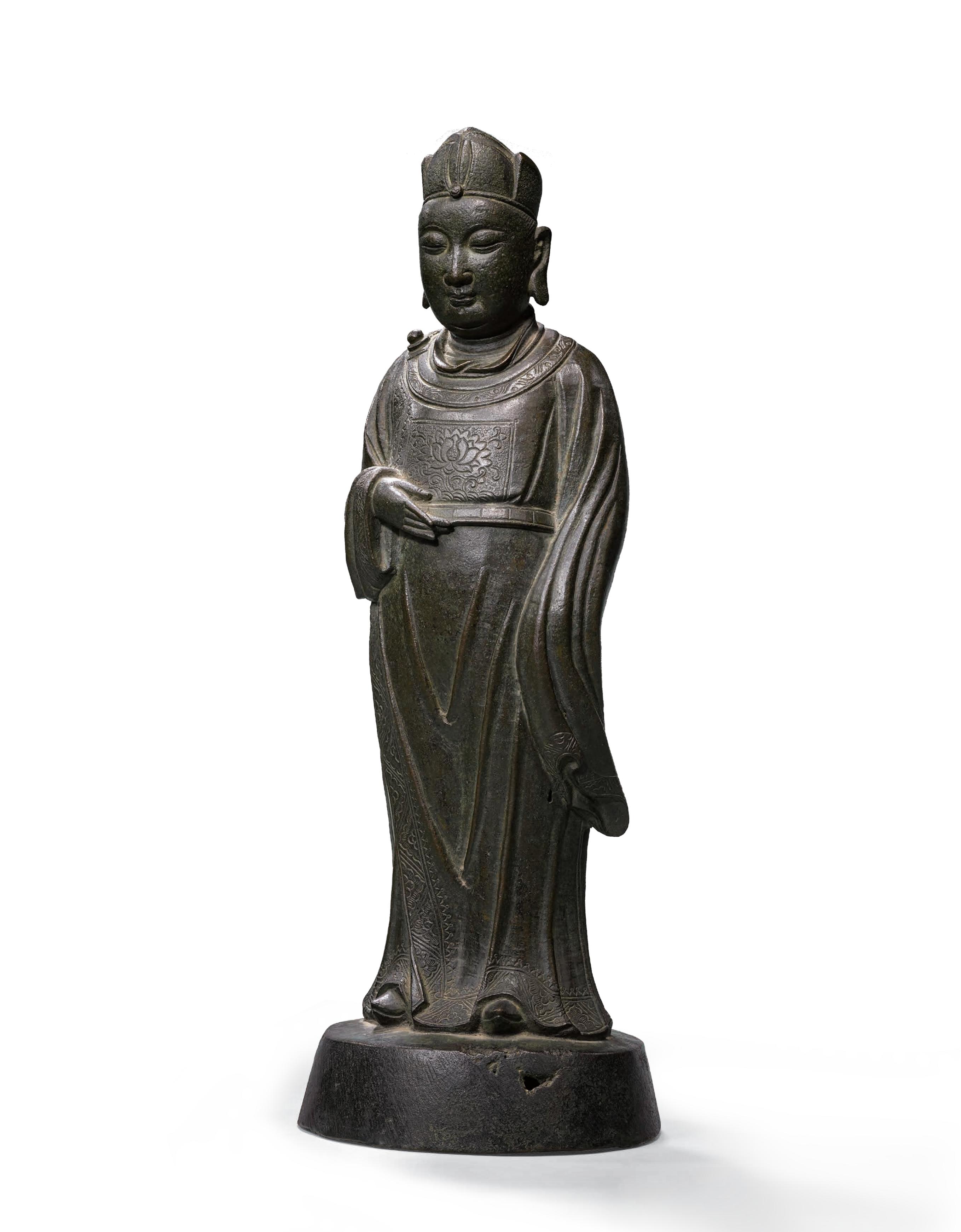 文官立像