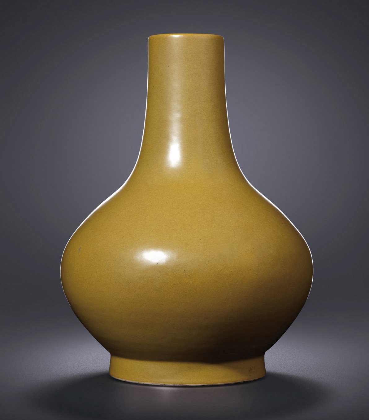 鳝鱼黄釉荸荠瓶