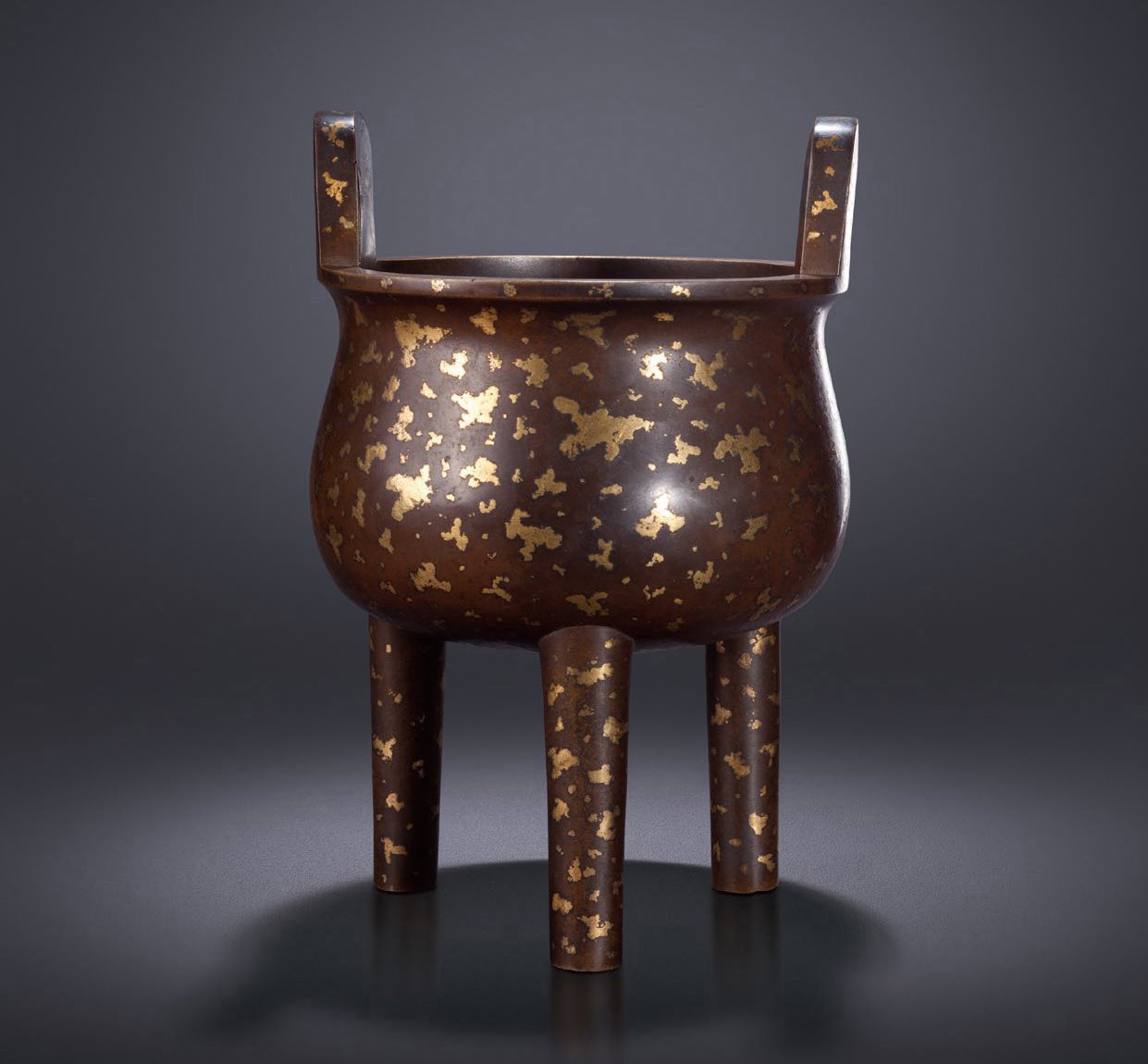 铜洒金三足鼎式炉